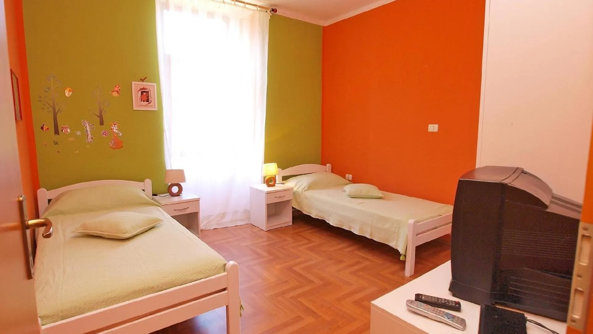 Apartment Ferienwohnung Fuer 4 Personen Ca 74 Qm In Fazana, Istrien Istrische Riviera Croatia